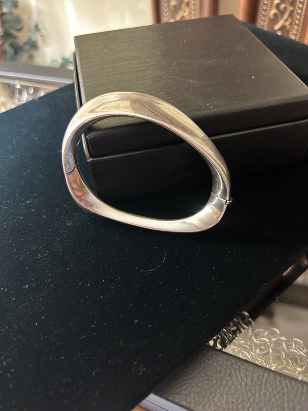Vintage Polished solid sterling Silver heavy Cuff Bracelet - Picture 5 of 10